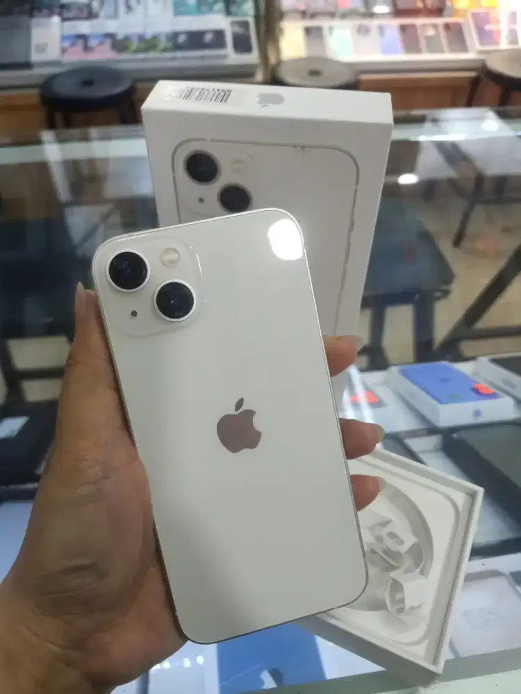 2nd IPhone 13 128GB Starlight Ex Garansi Resmi Mulussss