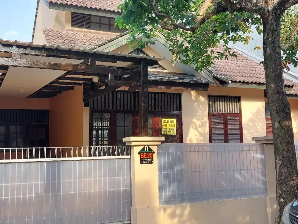 Rmh LT 216, LB 120, 3kt, di Jl Niaga 9, Kemang Pratama, Bekasi, dekat sekolah, mesjid, ruko, Rumkit