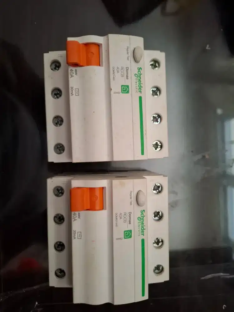 Alat Listrik Panel dan Aksesoris