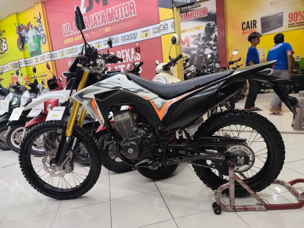 Kredit bisa * Honda crf 150l tahun 2022