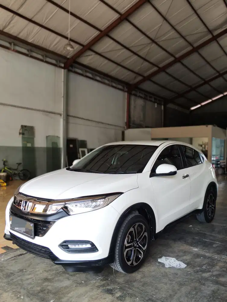 Honda HR-V SE 1.5 A/T  Bensin 2022 Putih