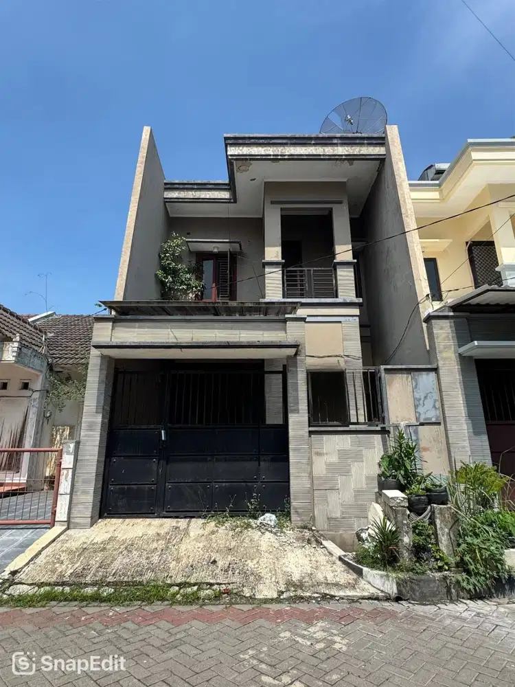 Dijual Rumah Mulyosari Prima 2 Lantai Lokasi Strategis Bagus