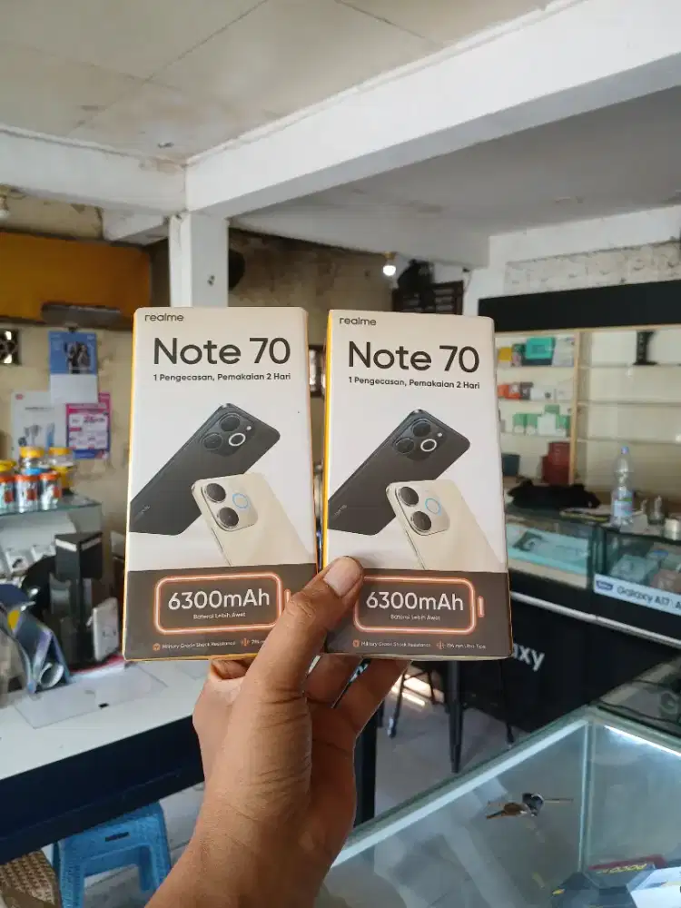 Berminat silahkan WA Realme Note 70 4/128 Garansi resmi 1thn