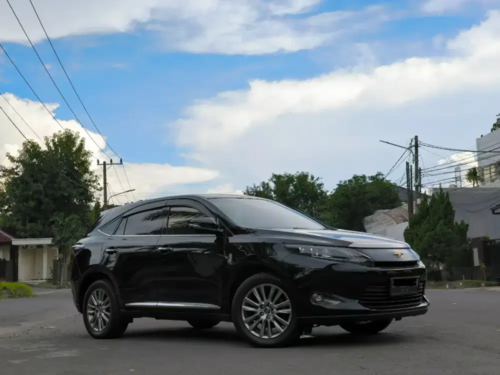 Toyota Harrier Audioless 2015 Automatic Surabaya Hitam