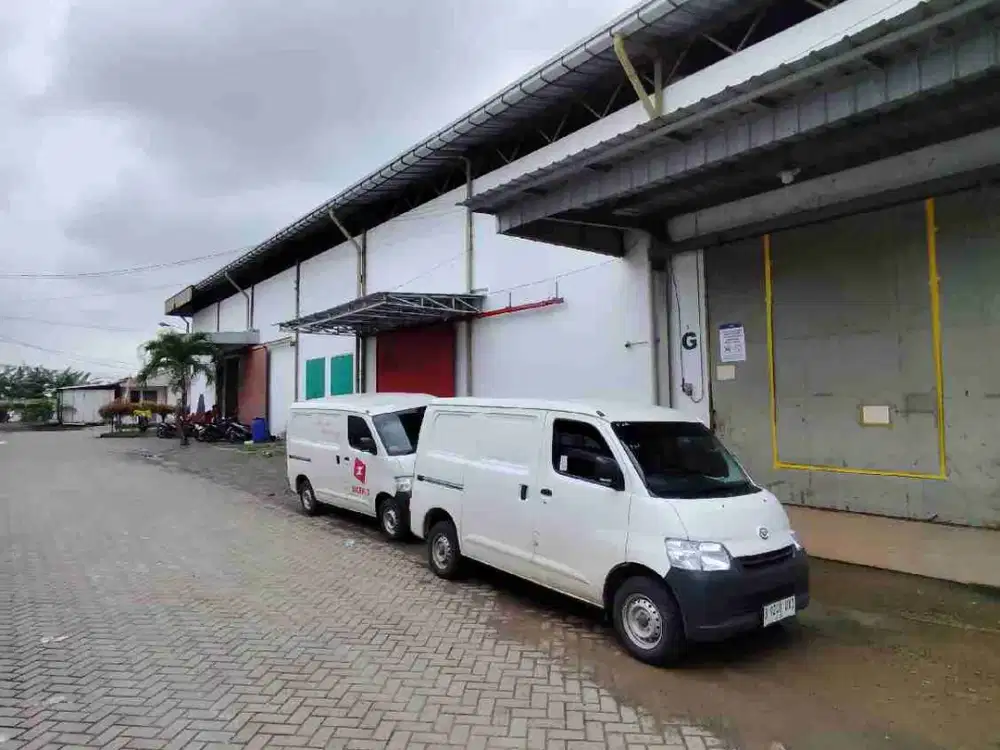 DI SEWAKAN GUDANG ready di kawasan pergudangan jalan Diklat pemda tangerang