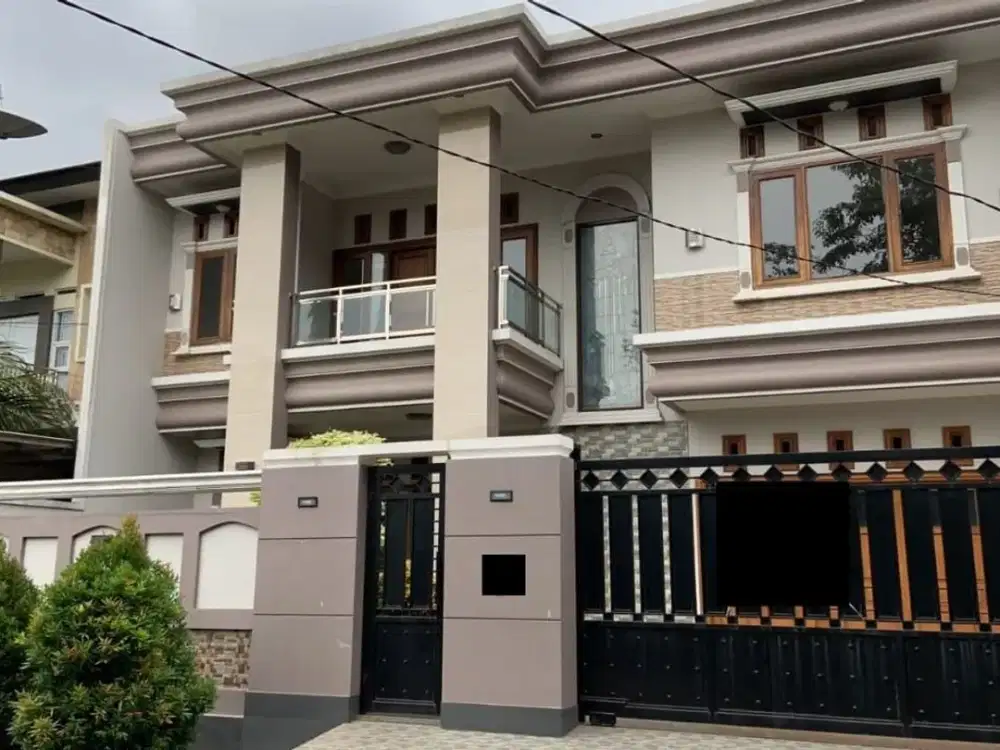 Rumah Mewah di Boulevard Kavling Marinir Pondok Kelapa