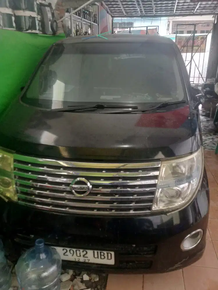 Bisa nego sampai jadiNissan Elgrand 2007 Bensin