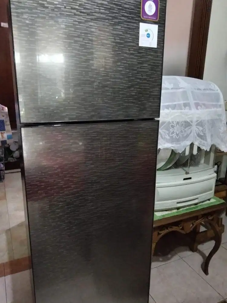 Kulkas Sharp 2 pintu