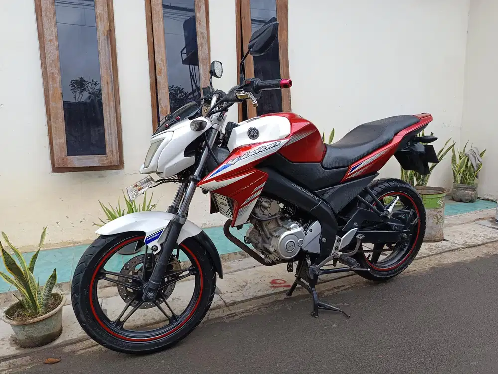 Di jual cepat vixion ks 2014 siap pakai