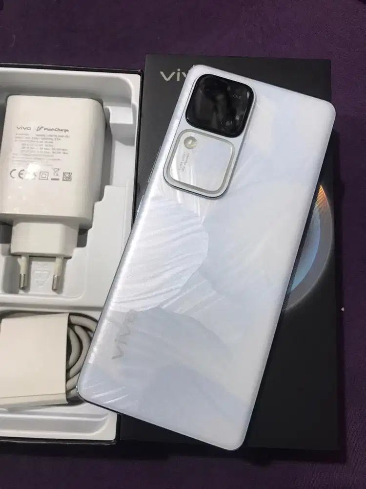 Vivo V30 5G 8/256gb