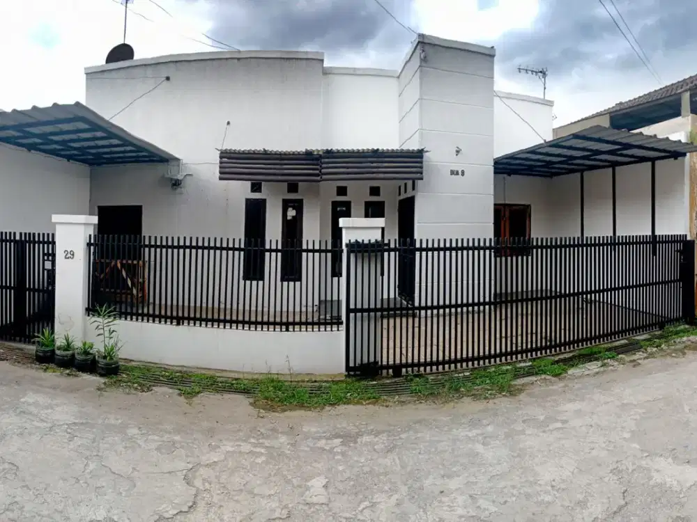 Dijual Rumah Siap Huni di daerah Terusan Cibaduyut, Bandung