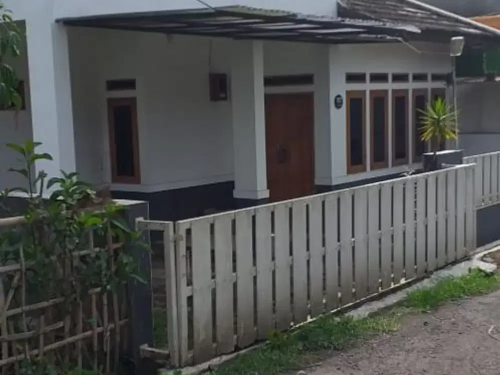 Dijual Rumah 2Lantai Kayu Ambon Sukasari Lembang Bandung barat