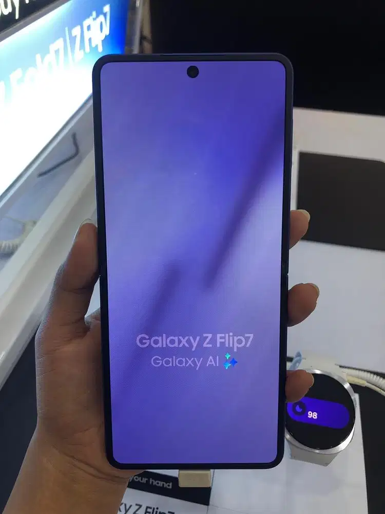 SAMSUNG GALAXY Z FLIP7