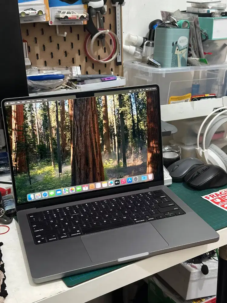 MacBook Pro M3 8GB/512GB - Silver