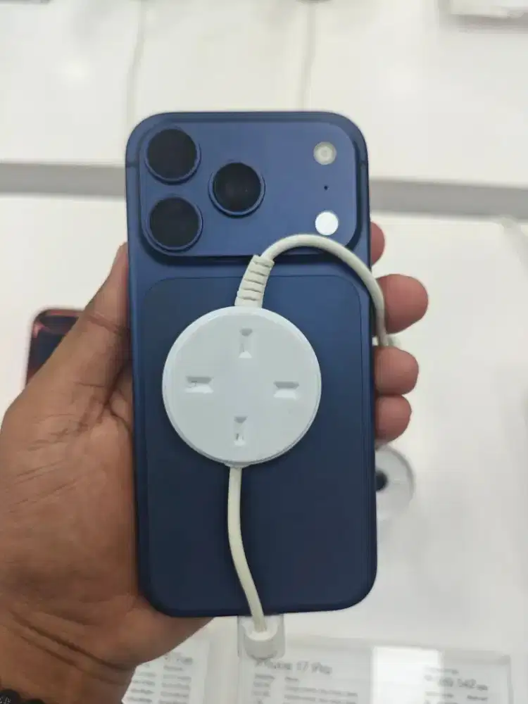 iPhone 17 pro Fairyway nine mall