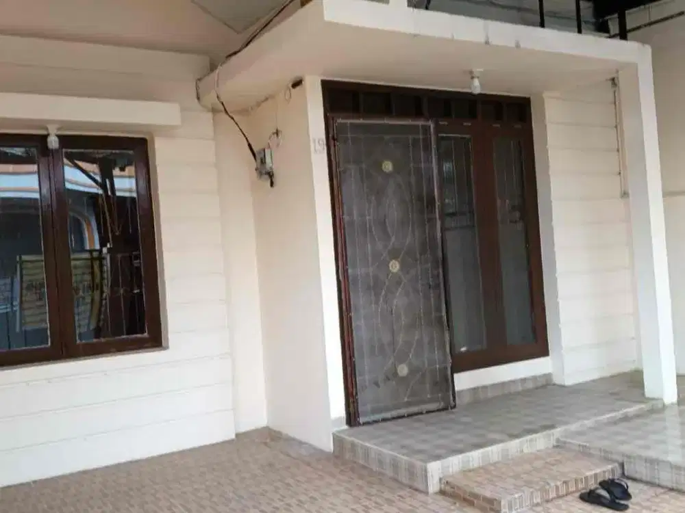 Dijual Rumah 1 Lantai di Taman Royal 3 Cluster Edelweis Tangerang.