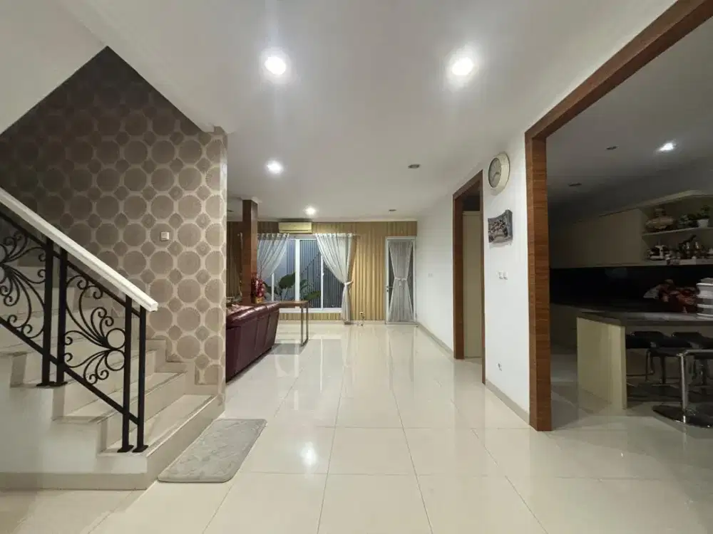 Dijual Rumah di Cluster Lavender - Gading Serpong