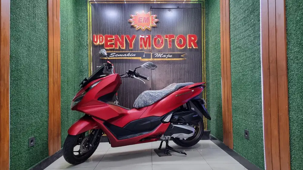 UD ENY MOTOR - Honda PCX 160 ABS thn 2023 red