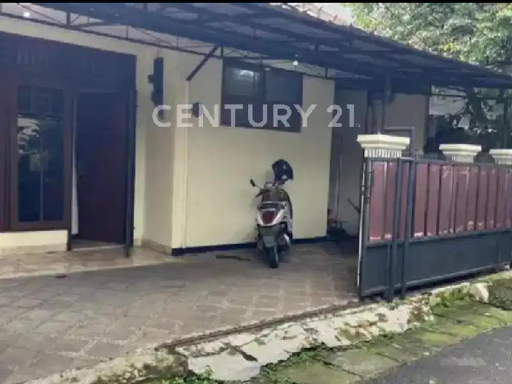 RUMAH TEBET SAMPING TAMAN HABIB SIAP HUNI COCOK UTK KELUARGA