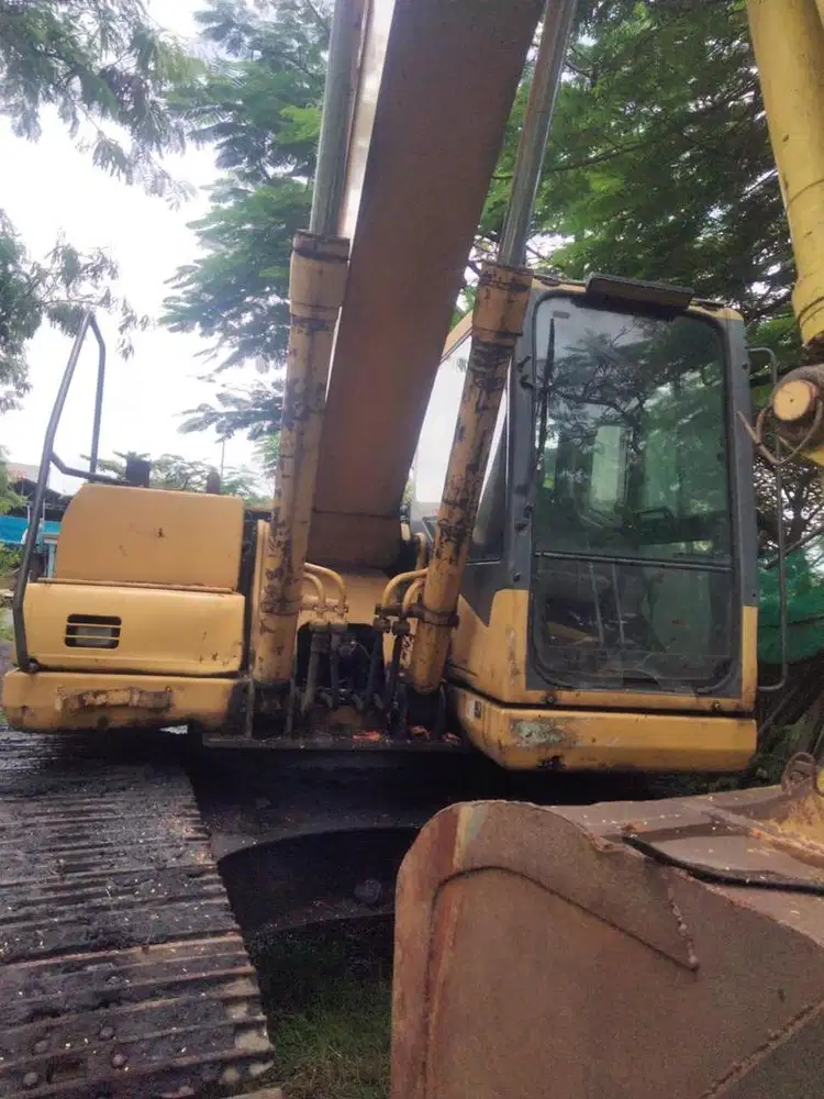 Excavator Komatsu PC 200