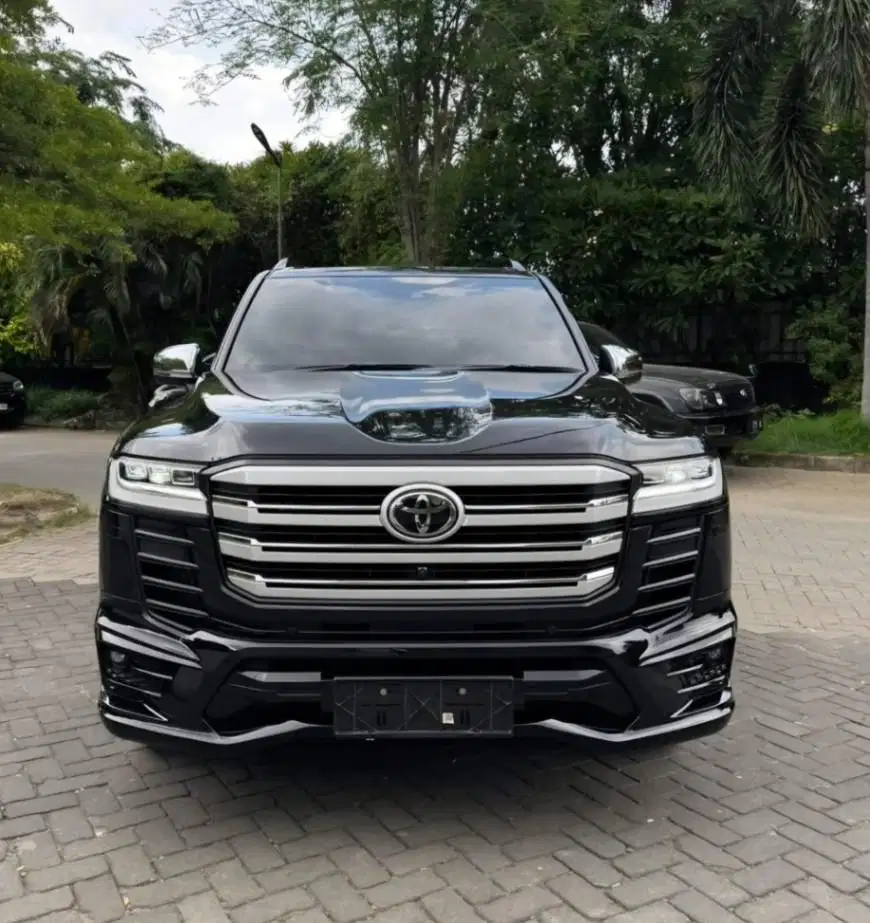 Toyota Land Cruiser VXR300 ATPM Tahun 2023