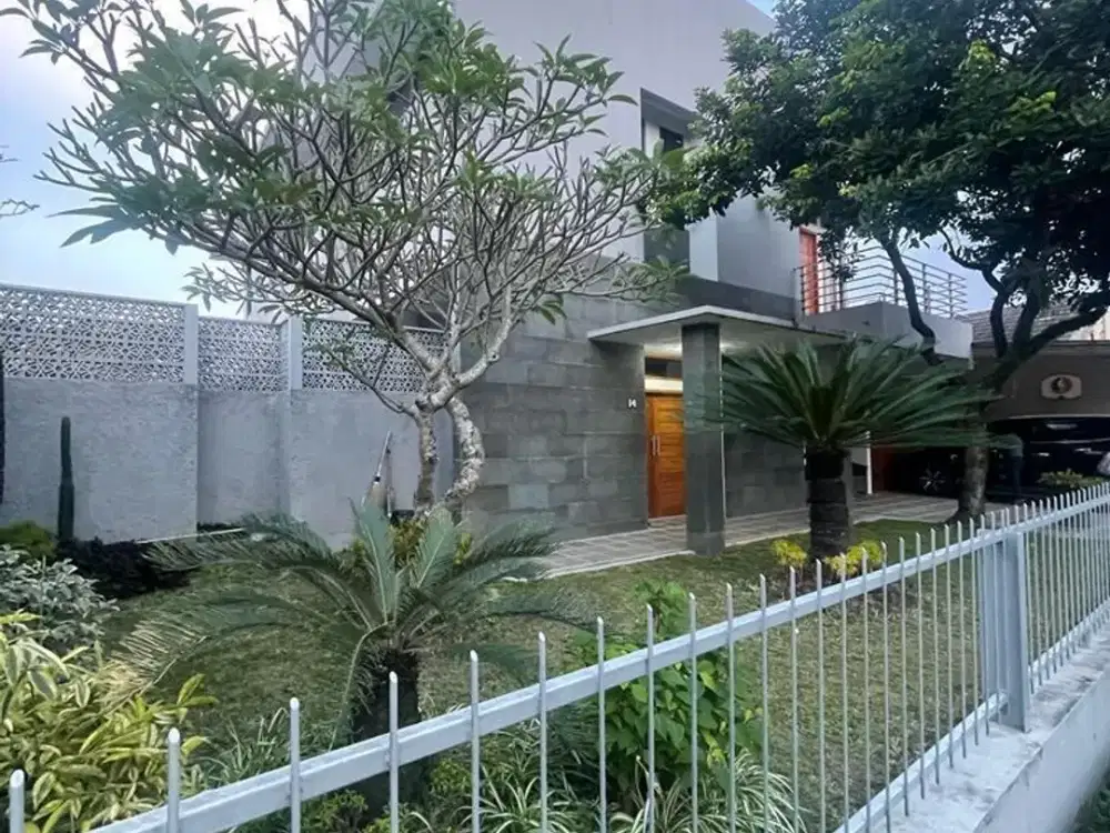 DIJUAL RUMAH CANTIK STRATEGIS DI ARCAMANIK