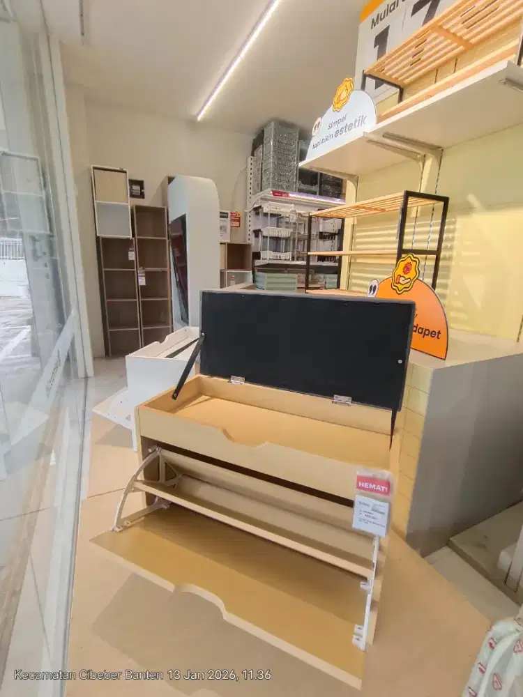 PESTA GAJIAN SELMA RAK SEPATU KENZO DISKON 50% Rp559