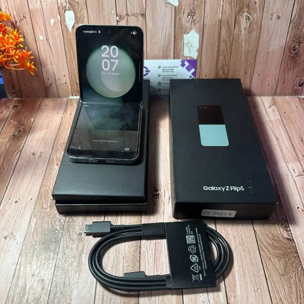 SAMSUNG GALAXY Z FLIP 5 MINT 8/256GB SEIN