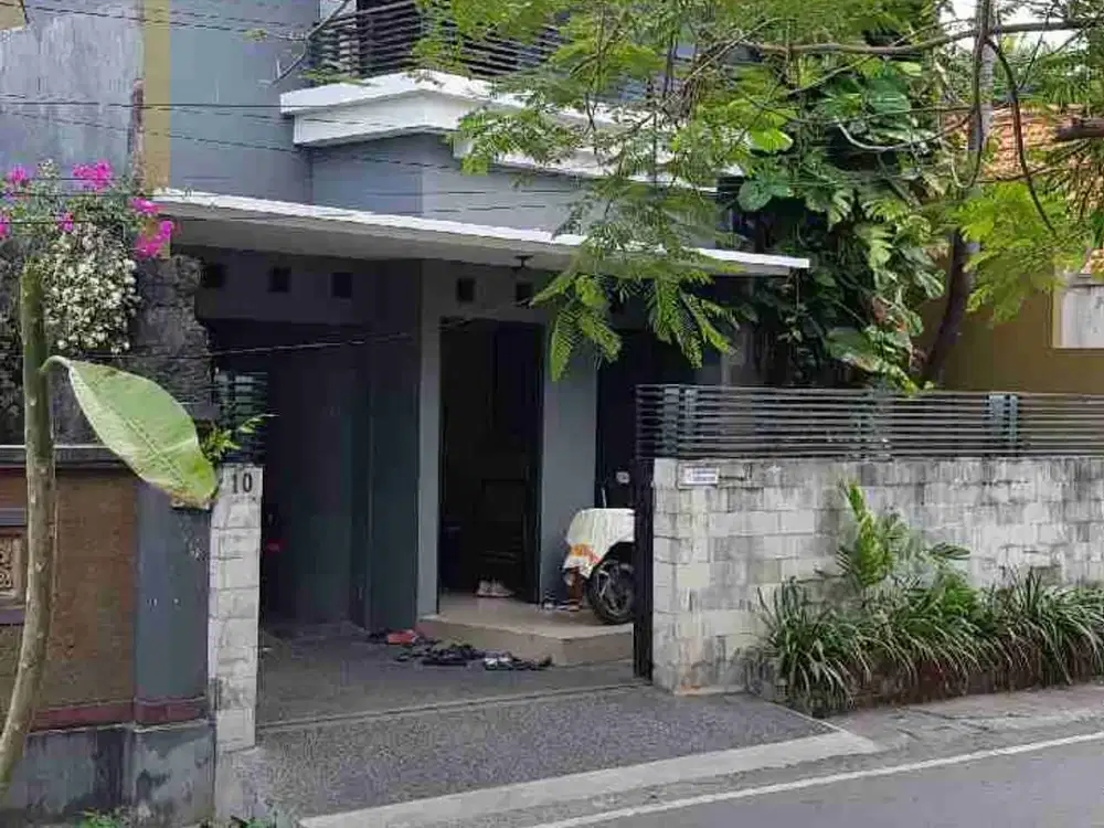 Jual Rumah 2lt Lokasi Jl Tukad Yeh aya dekat Sanur Lokasi Strategis investasi