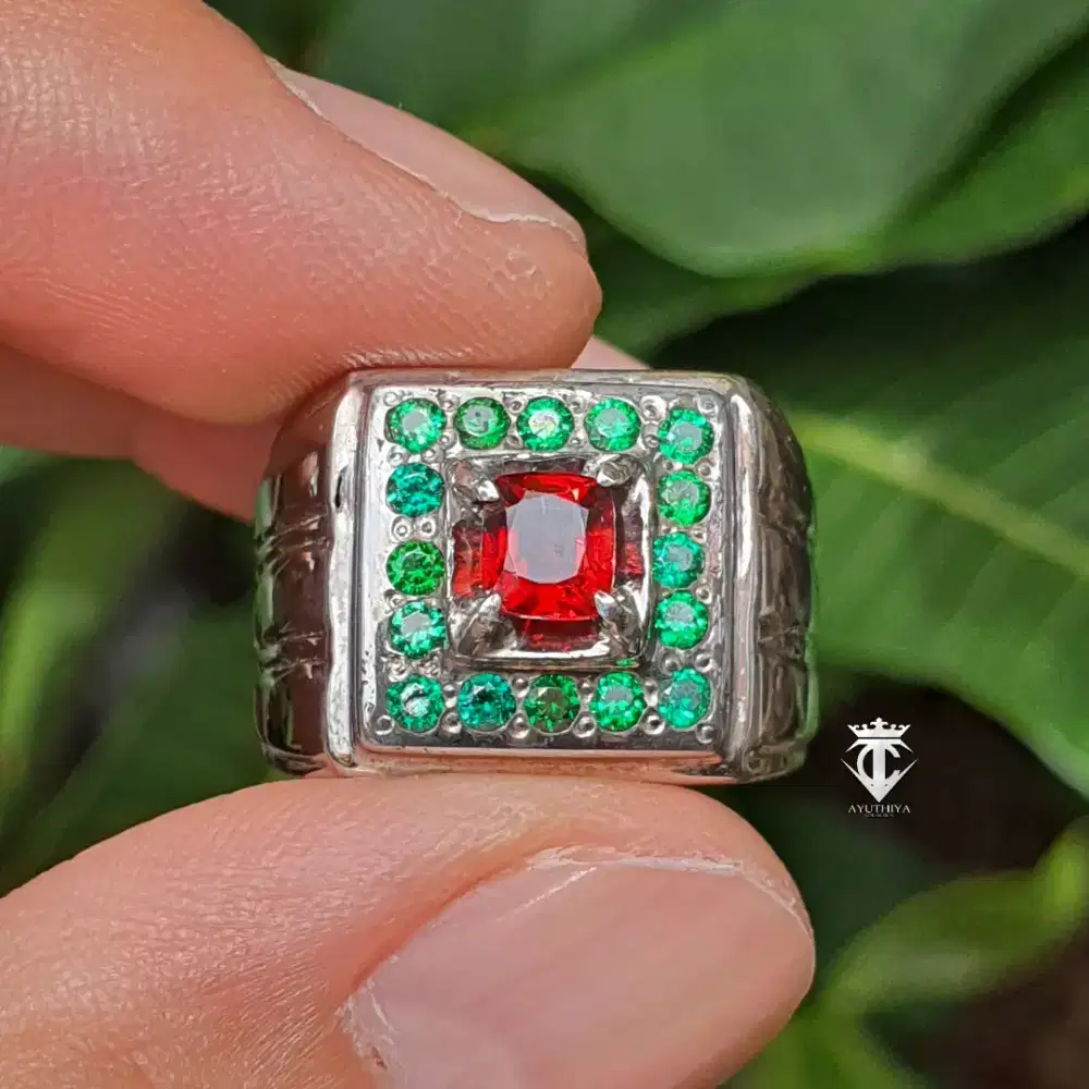 Batu Natural Malaya Garnet Tanzania Stampel 65.69ct with Ring CGL Memo