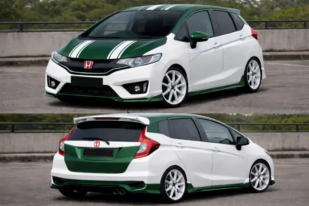 Pemasangan stiker mobil panggilan area Jawa Timur