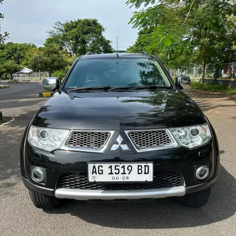 ANTIK MITSUBISHI PAJERO SPORT TYPE DAKAR LOW KM 2013