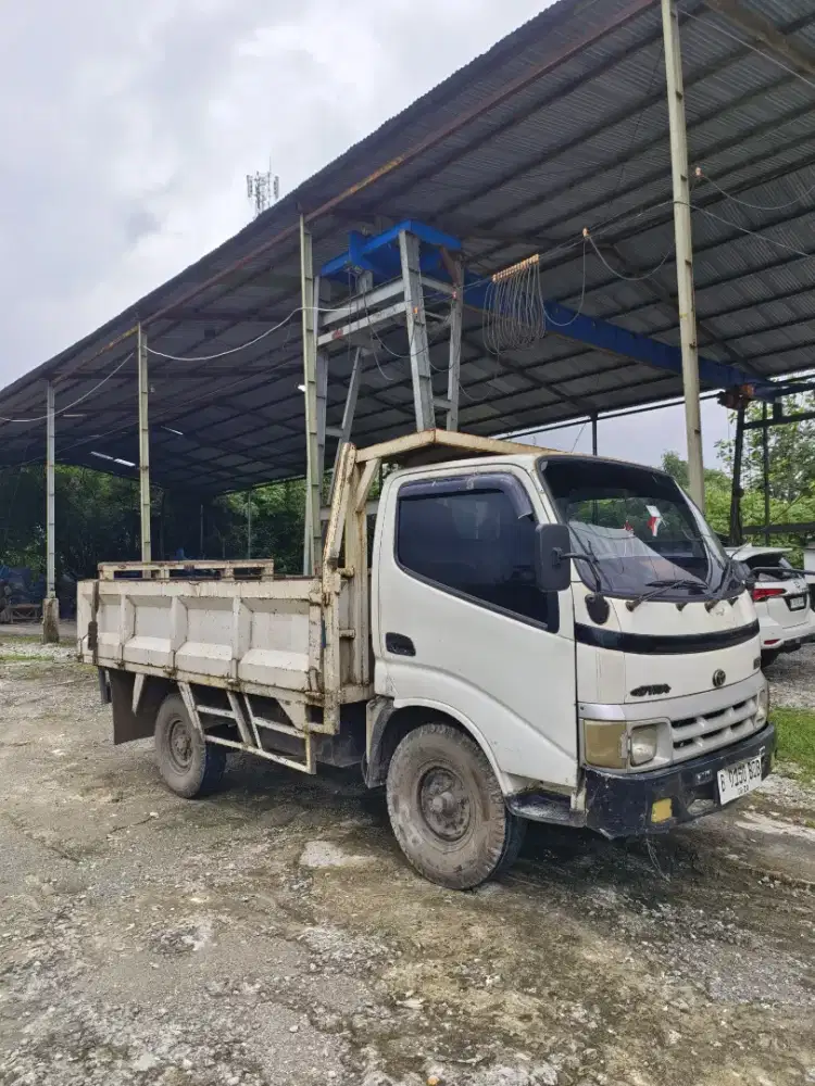 Toyota Dyna 115ST 2004