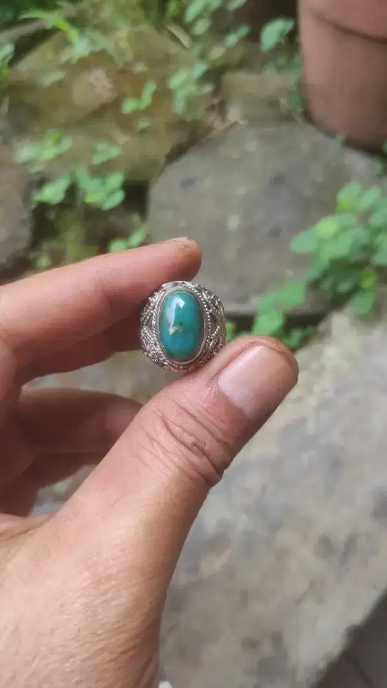 Batu bacan kristal