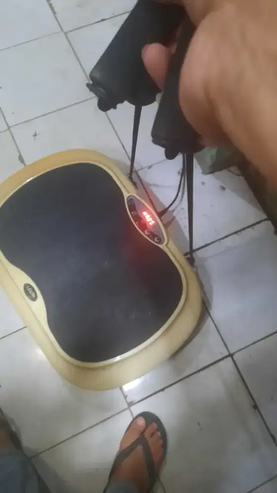 Alat olahraga buat kaki pinggang dan seluruh badan