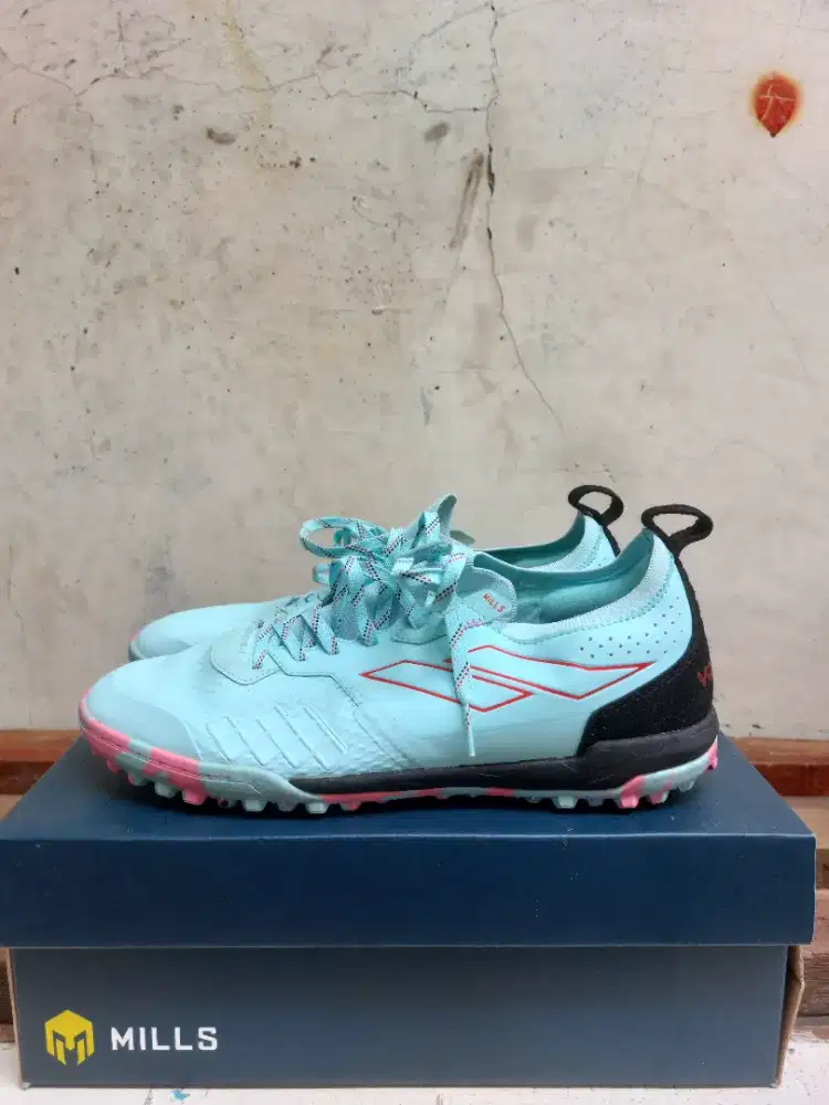 Sepatu Mills Vortasala Pro Nemesis Turf