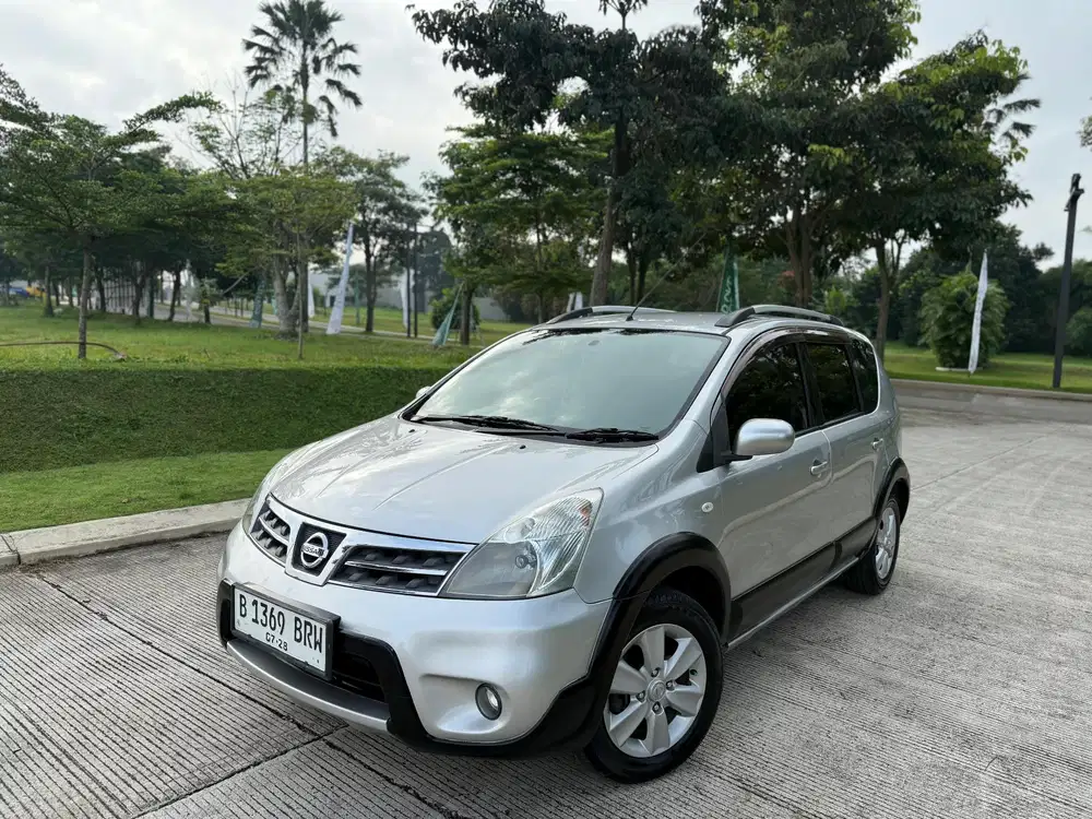 Nissan Grand Livina X Gear Automatic 2013