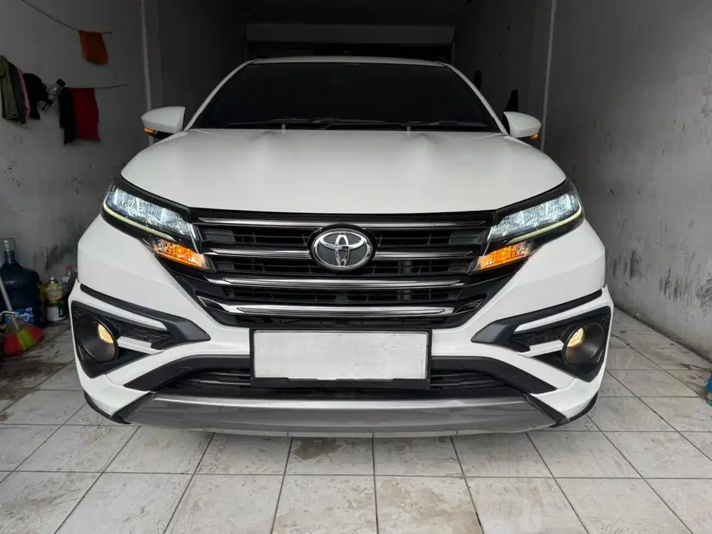 Tdp 42 Jt Toyota Rush GR S Matic 2023 Putih 1 Nama Service Record