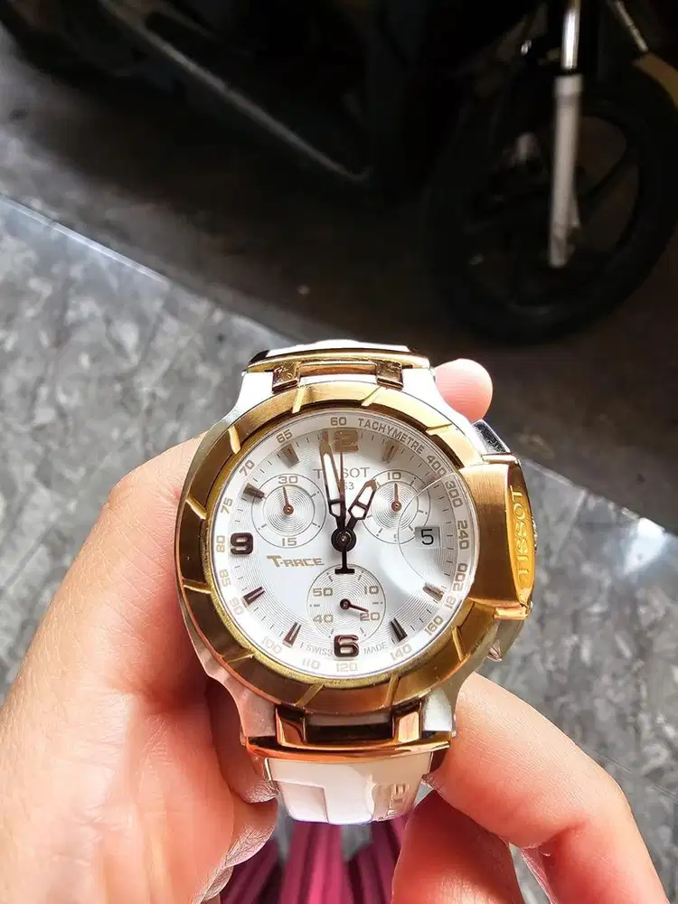 Tissot trace wanita