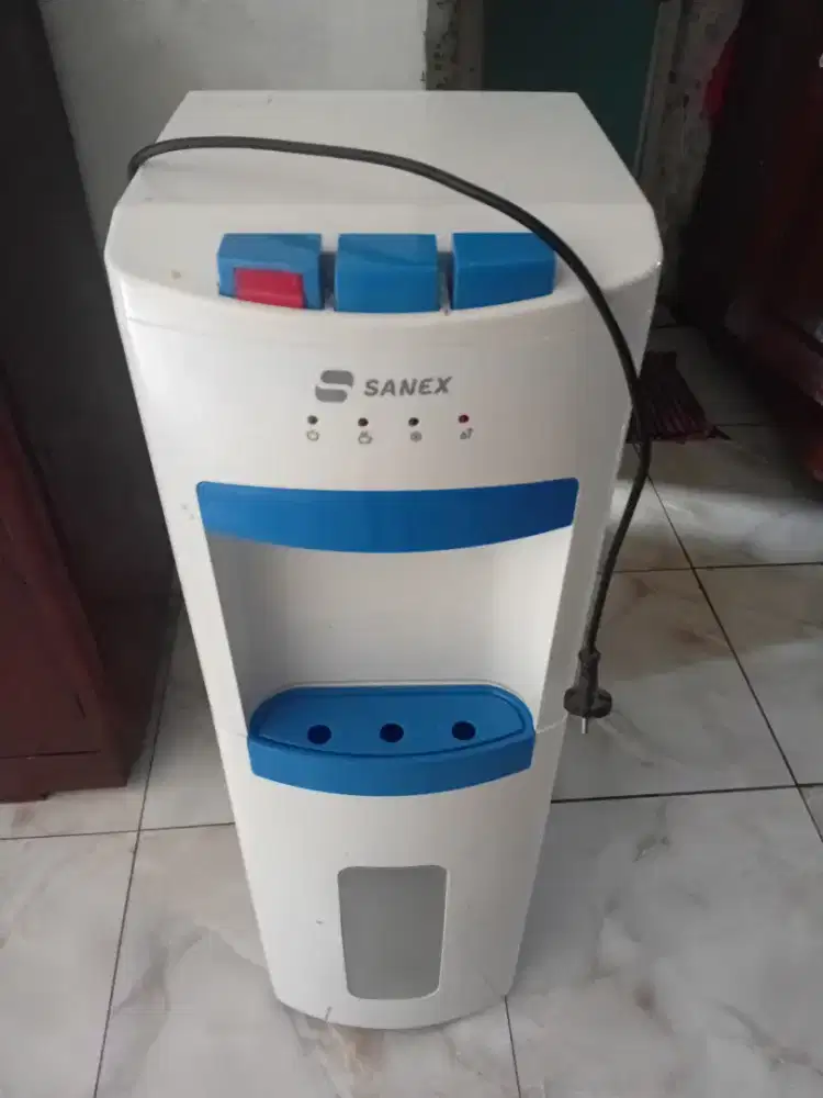 Dispenser Galon Bawah merk Sanex