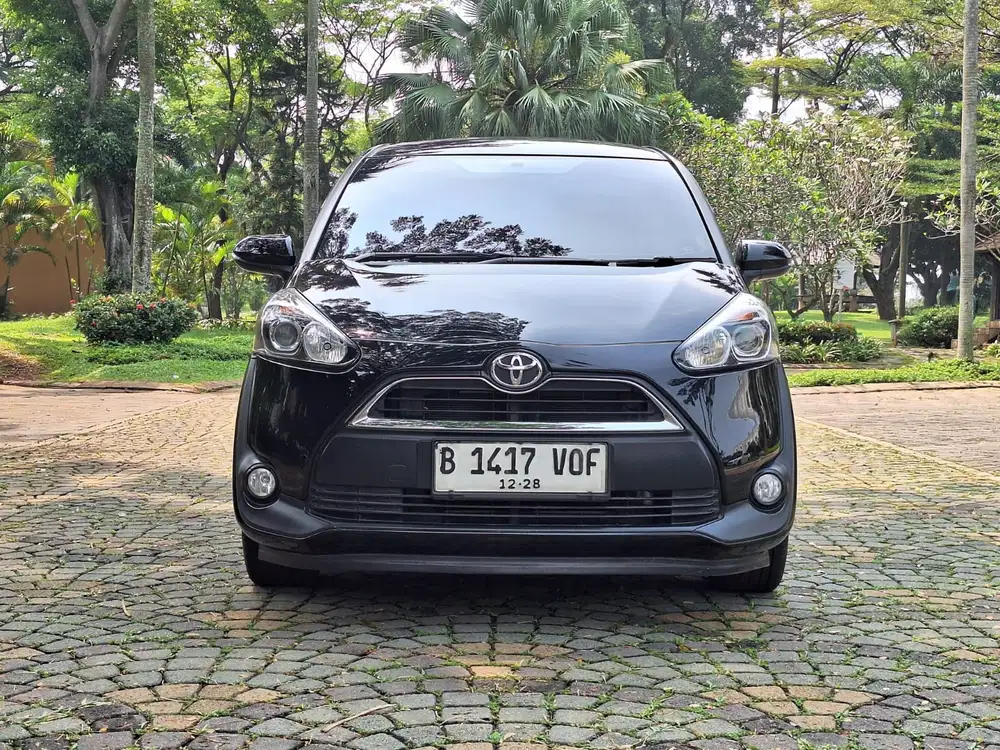 TDP 20 juta !! Toyota Sienta V AT 2018 Bensin