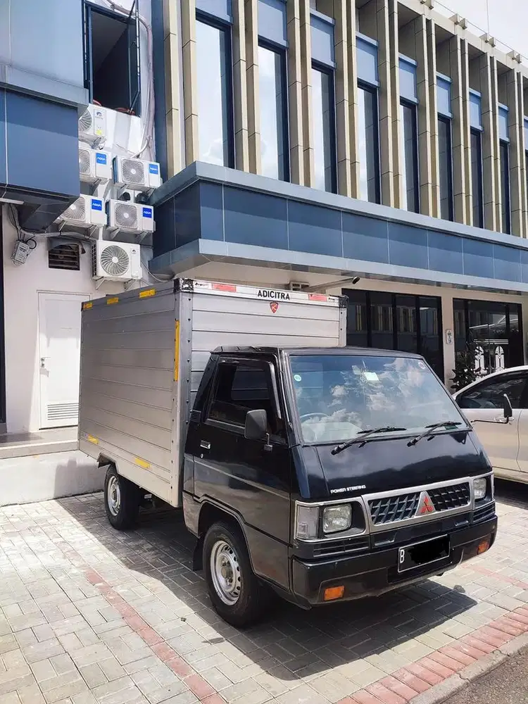 Mitsubishi L300 Box AC 2016