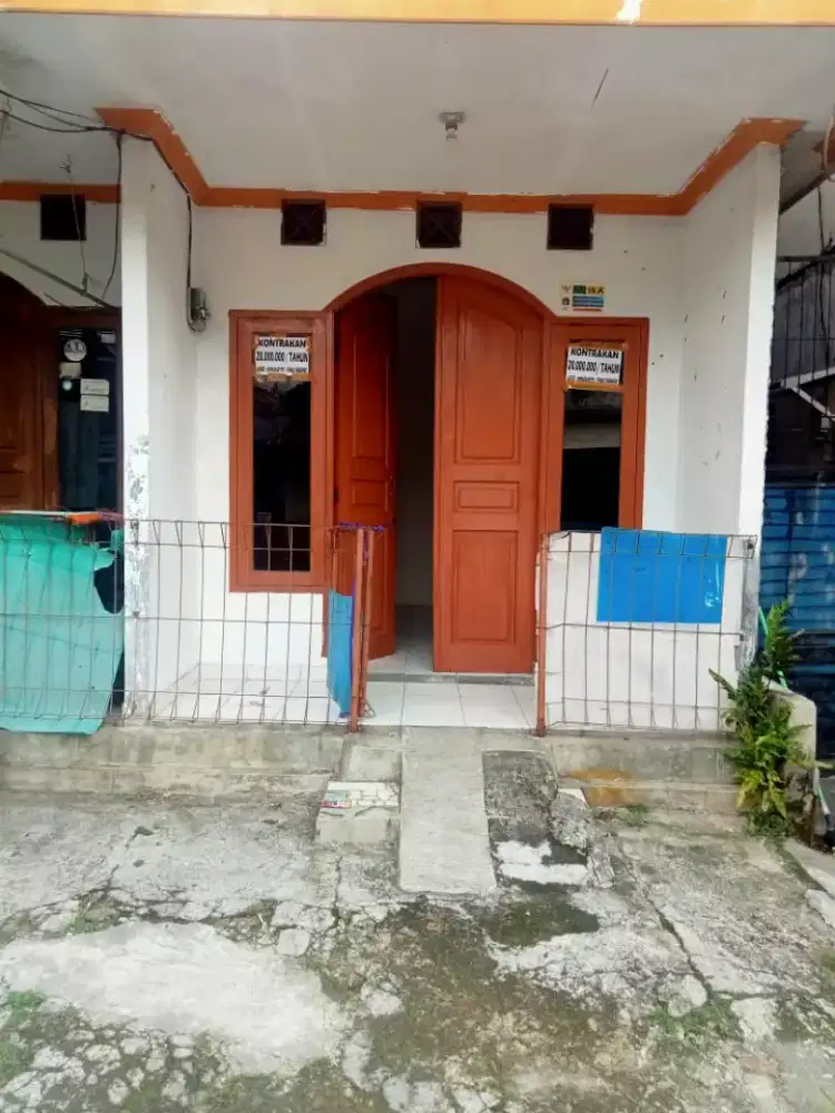 Disewakan Rumah murah tahunan atau bulanan