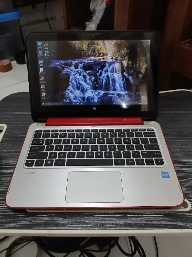 Laptop Hp Touchscre Lipat ,Ram 4Gb ,Hdd 500Gb /Kuliah/Kerja/Sekolah