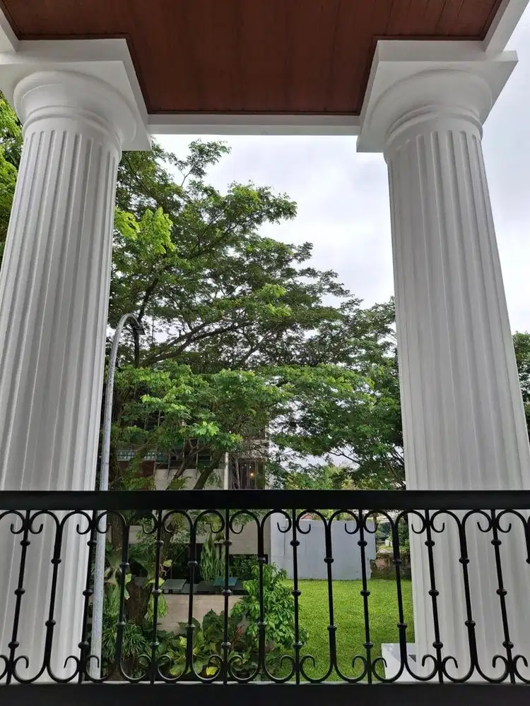 Di jual rumah special dengan furnish di boulevard citra gran