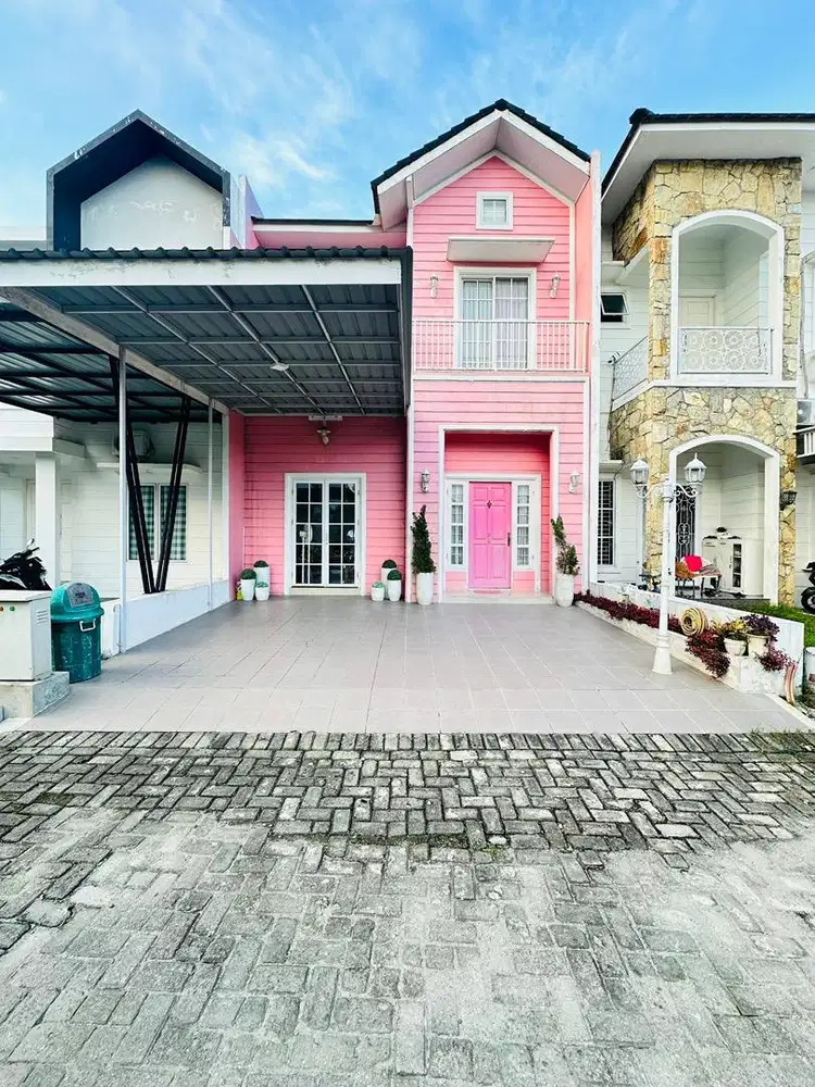 RUMAH CANTIK DALAM KOMPLEK TASRI