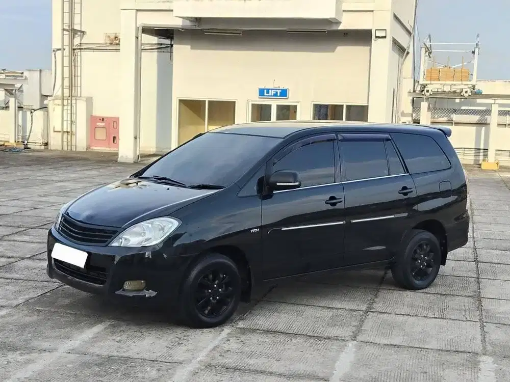 TDP 25JT KIJANG INNOVA G LUXURY 2.0 AT MATIC  2010 BENSIN BUKAN DIESEL