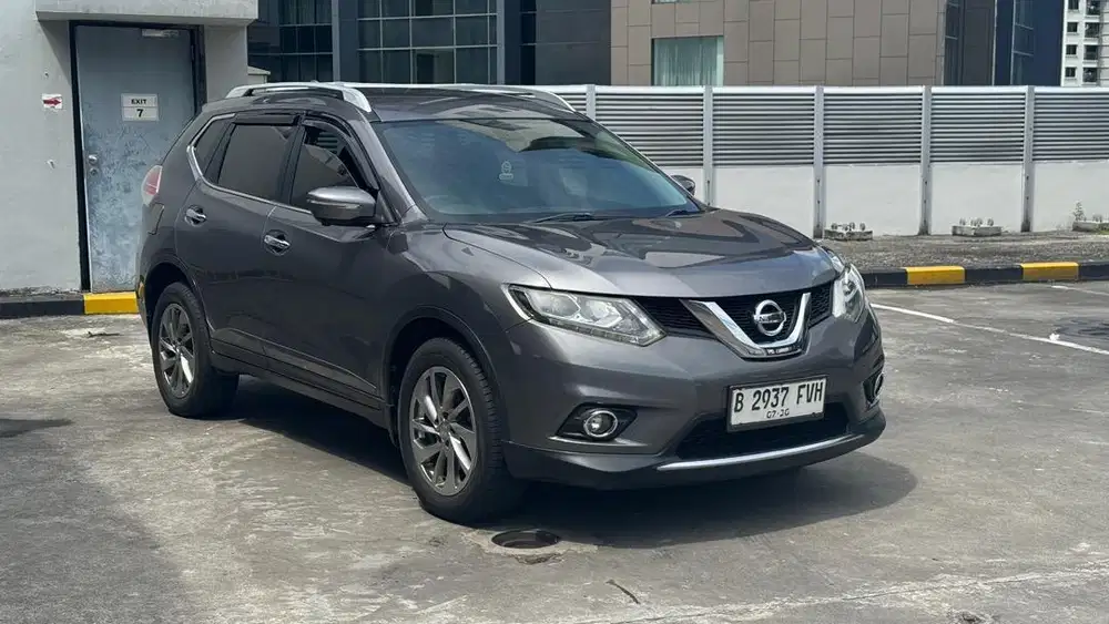 NISSAN X-TRAIL 2.5 CVT 2015 AT