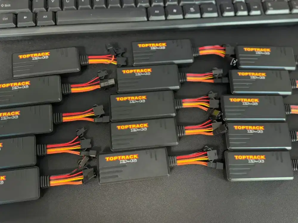 GPS TRACKER SUDAH TERMASUK BIAYA PEMASANGAN