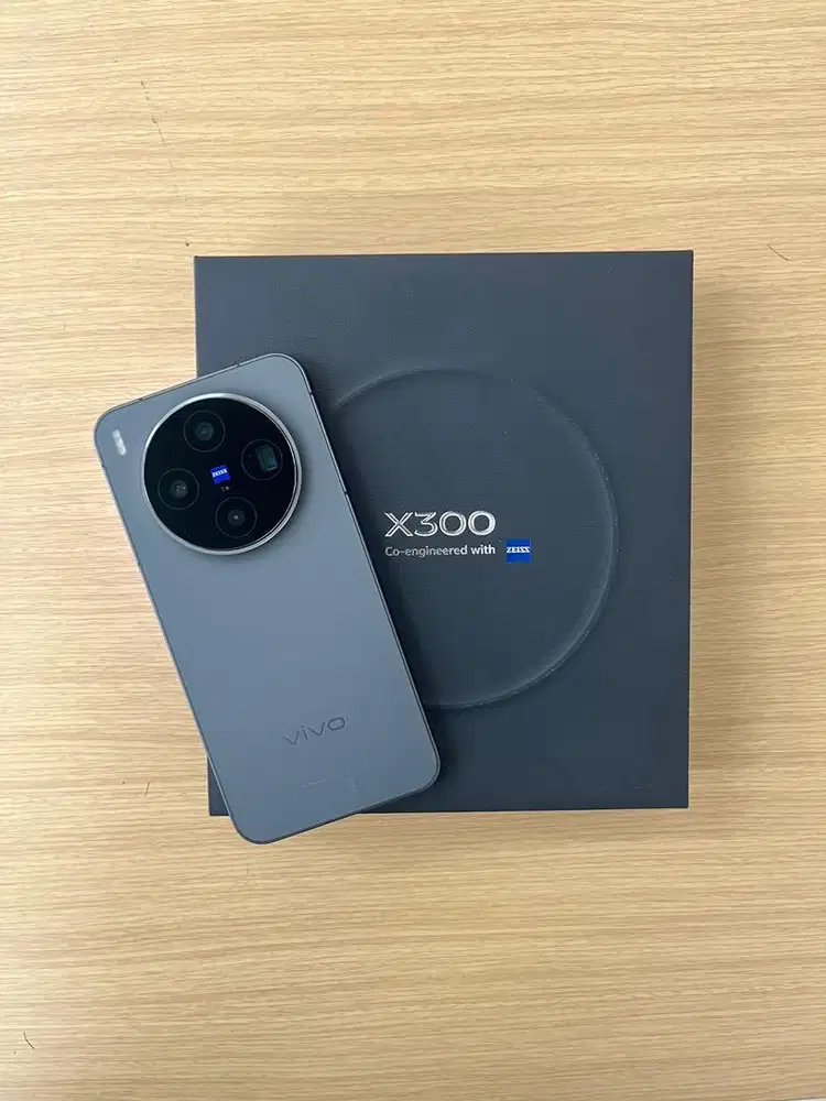 Vivo X300 Segel Garansi Resmi